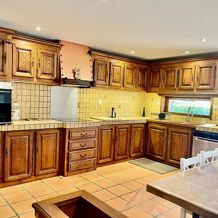 בית נופש La Maison Lou Nis - 8 Personnes - Piscine Lestelle-Bétharram